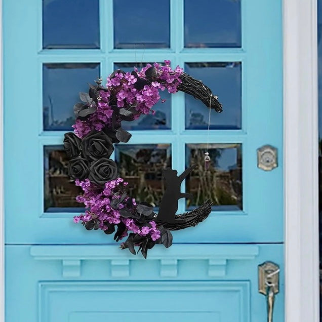 Beautiful Halloween themed moon-shaped wreath with an adorable black kitty. Perfect home decoration for the autumn season (especially Spooktober:)).