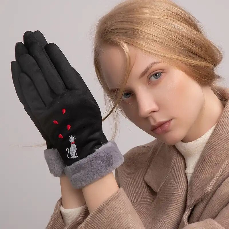 Embroidered Gloves ‘Love’ With Faux Fur Trim