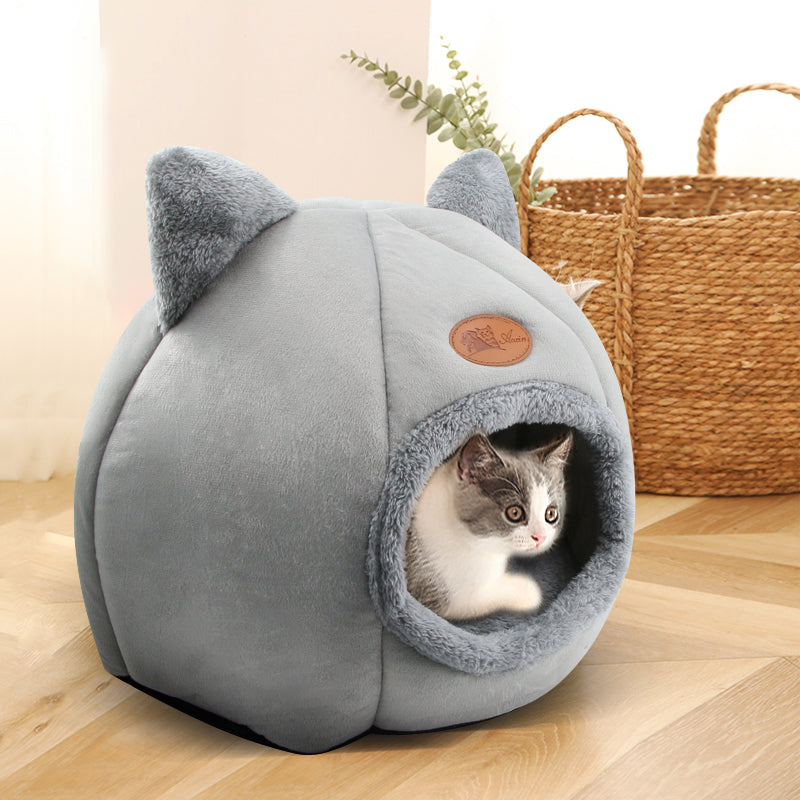 All cats need their own little spaces to hide from time to time. This cosy igloo is a perfect gift for your furry friend. Super soft and warm. Cute cat ears design