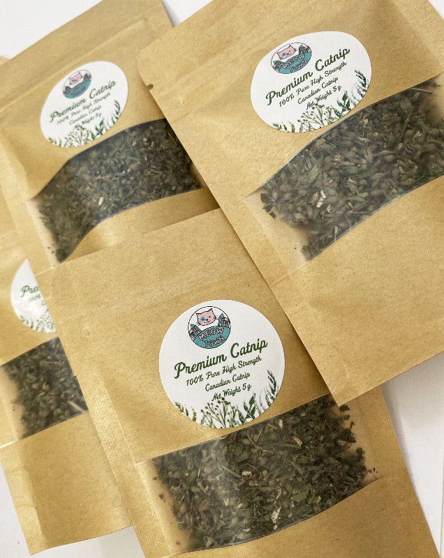 Meow Town Premium canadian catnip strong natural high strength for cats brown eco friendly bag tube transparent
