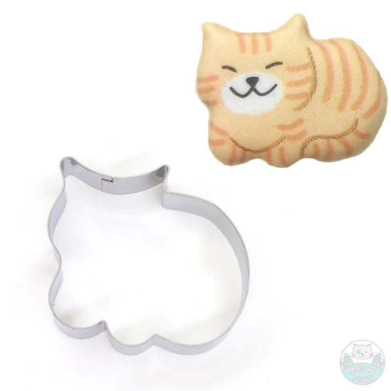 Stainless steel cookie cutter cat kitten shaped for baking cat lovers kitchen