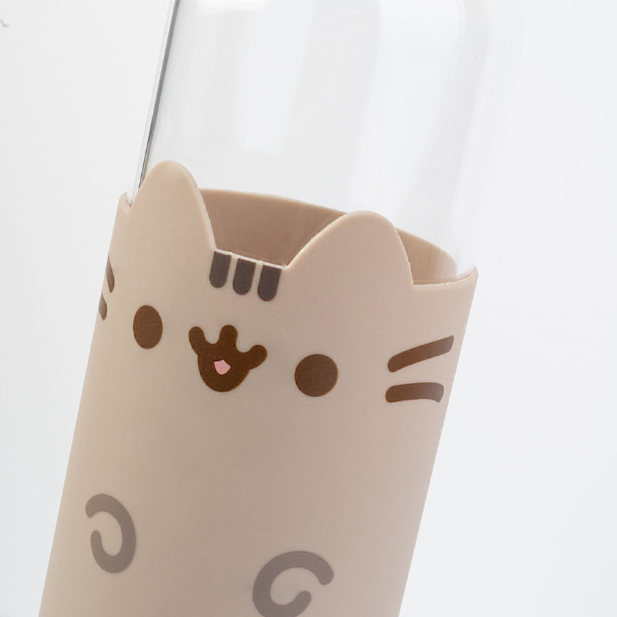 Pusheen glass bottle close up