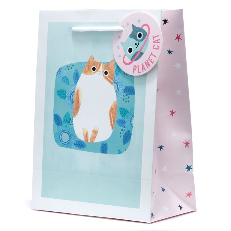 A lovely small gift bag with with Angie Rozelaar's adorable cat illustration from the 'Planet Cat' collection. Just the purrrfect final touch for all your cute cat gifts. Birthday Christmas, Anniversary, Thank You